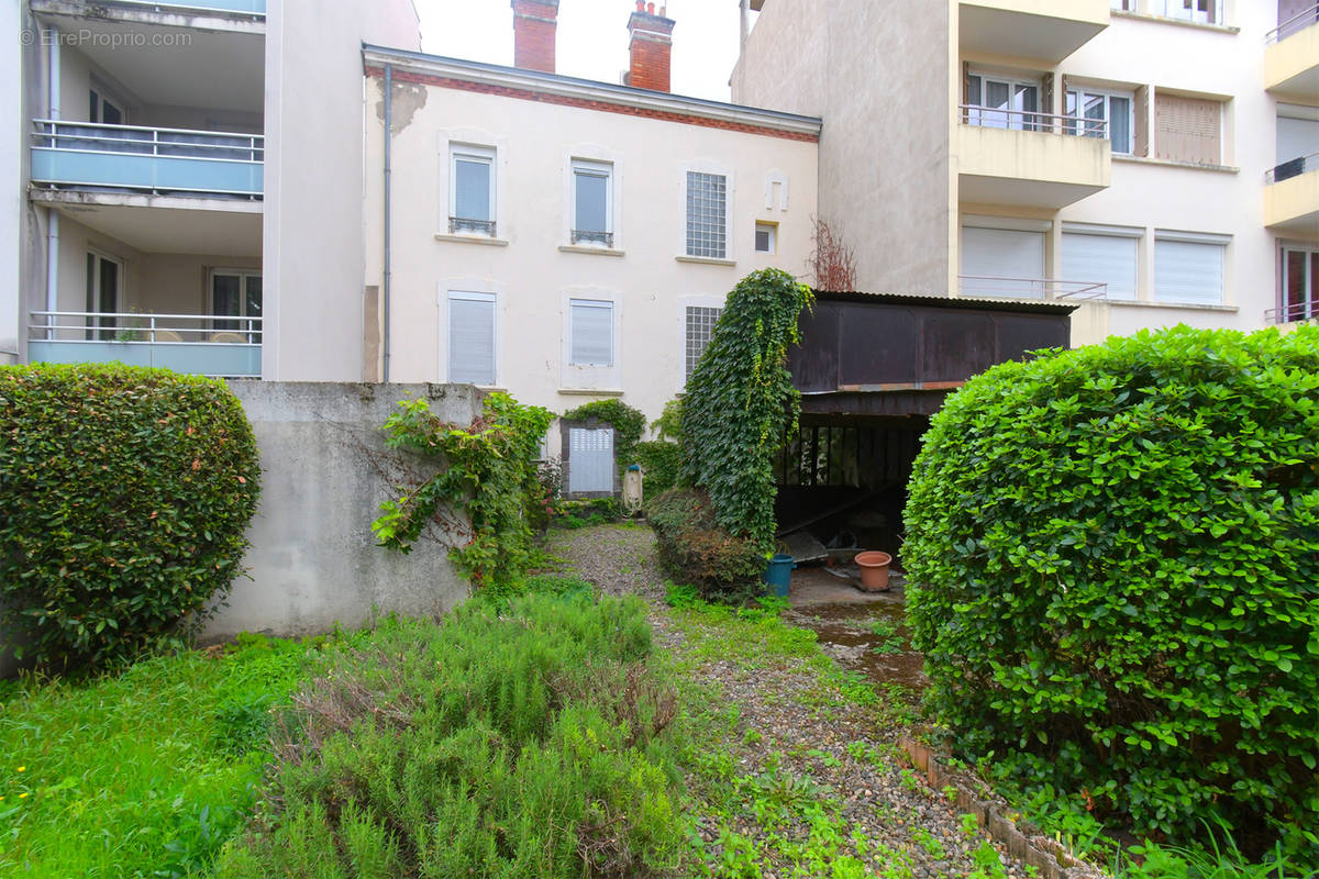 Maison à CLERMONT-FERRAND