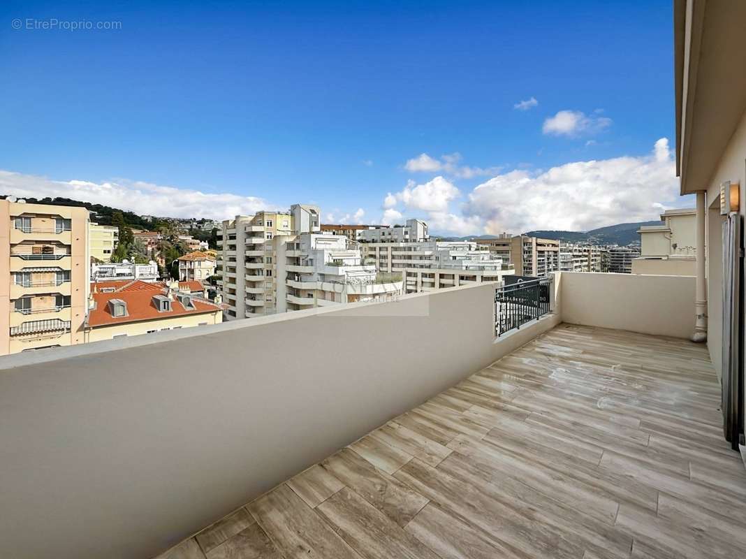 Appartement à NICE