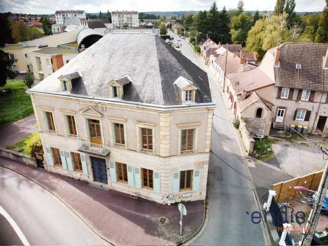 Maison à SAINT-POURCAIN-SUR-SIOULE