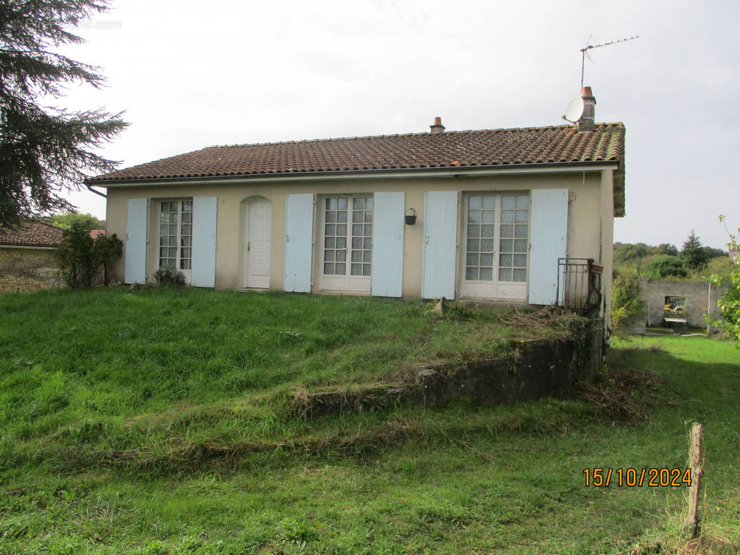 Maison à BARRO