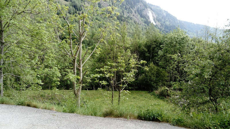 Terrain à VAUJANY