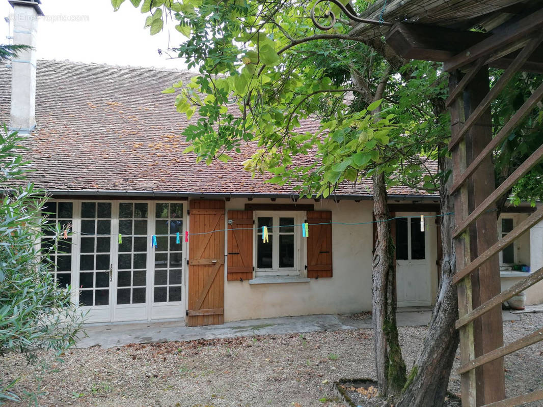 Maison à VERDUN-SUR-LE-DOUBS