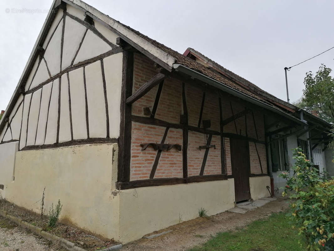 Maison à VERDUN-SUR-LE-DOUBS