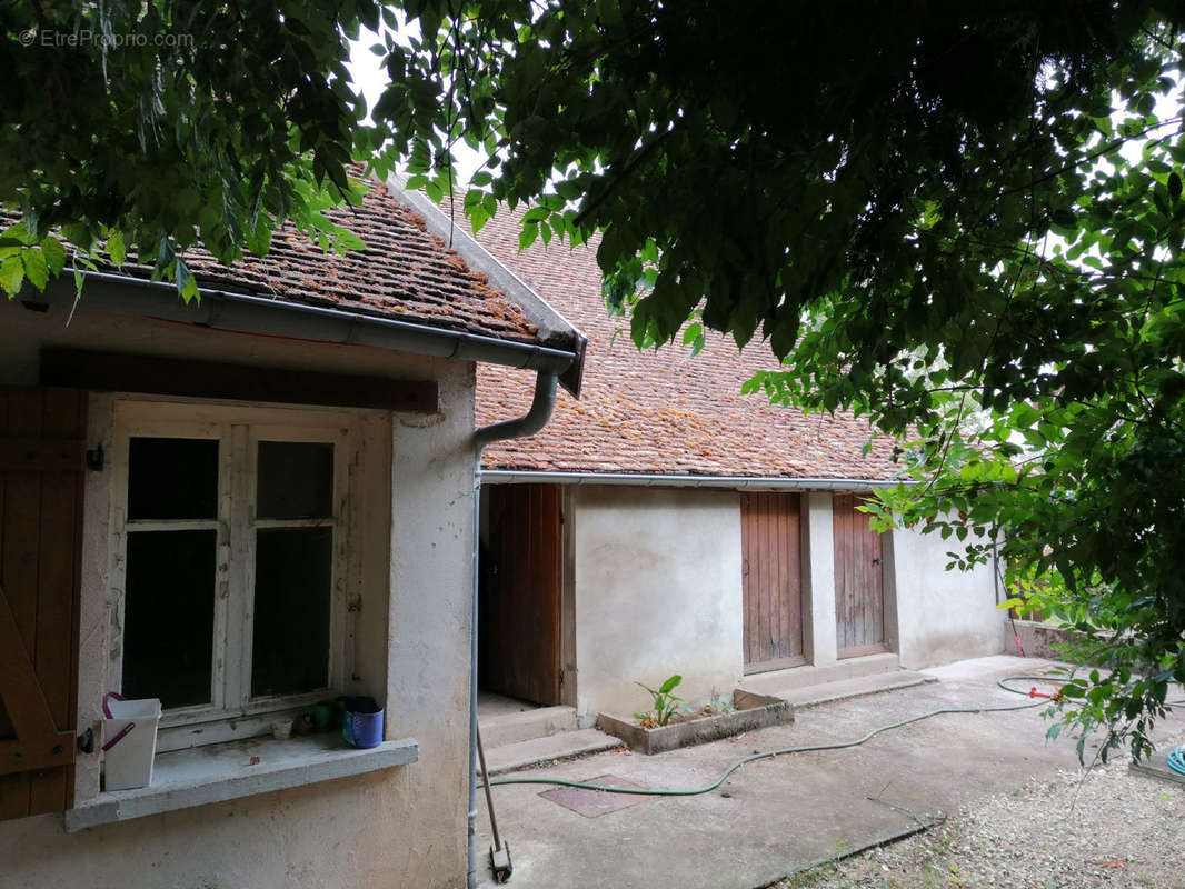 Maison à VERDUN-SUR-LE-DOUBS