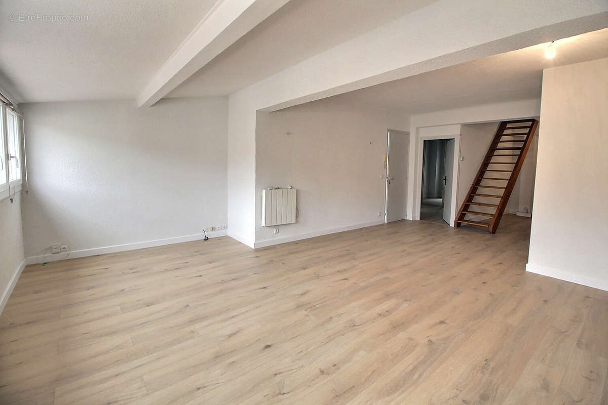 Appartement à SAINT-CYPRIEN