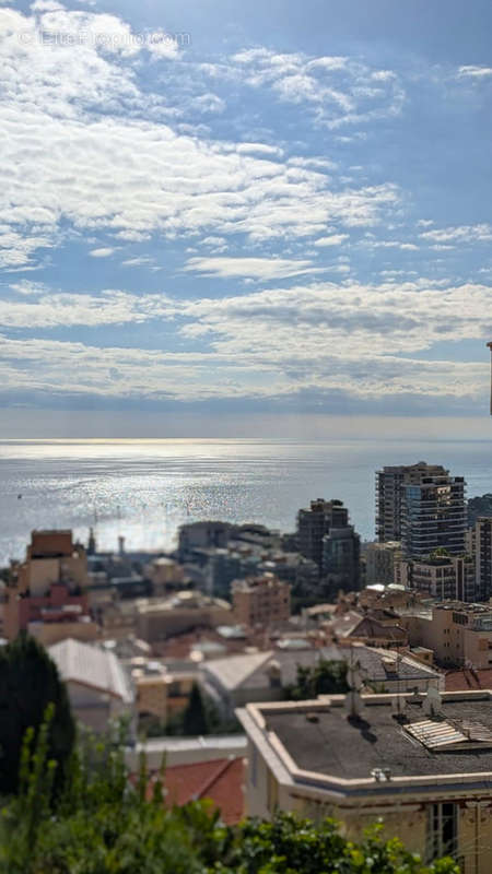 Appartement à BEAUSOLEIL