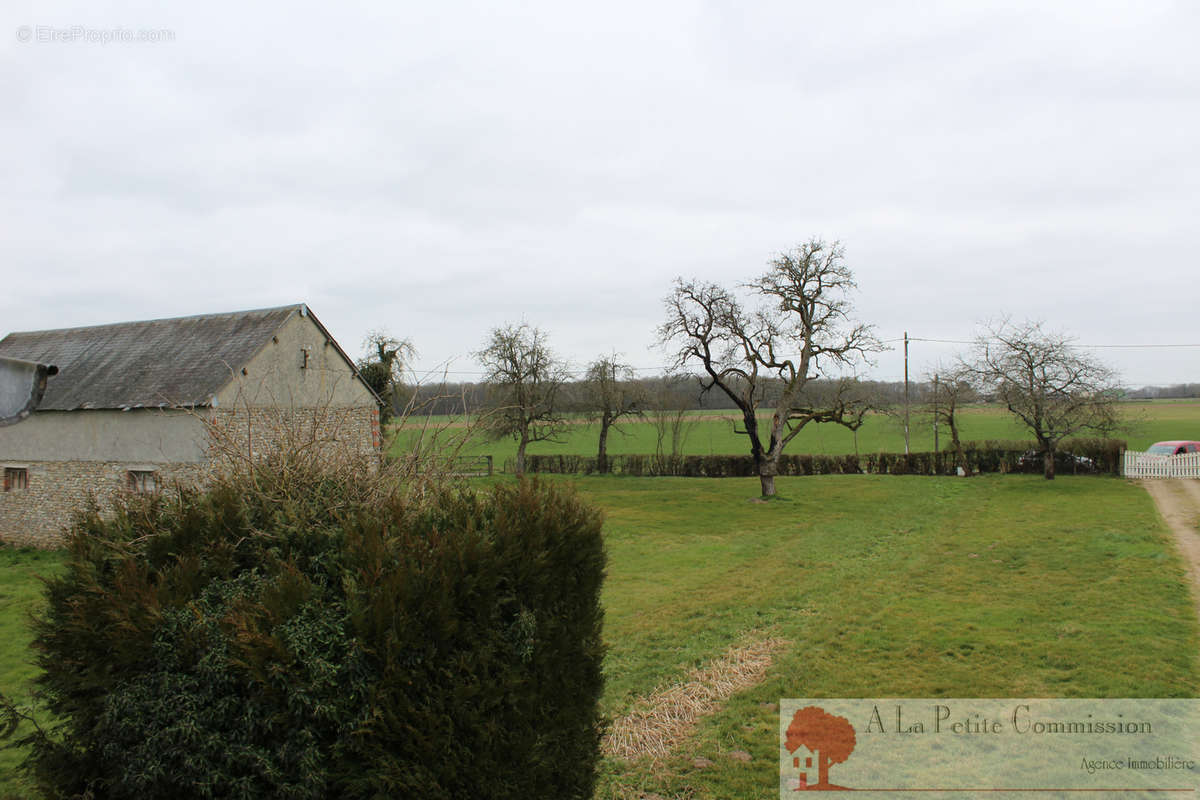 Maison à MORVILLIERS