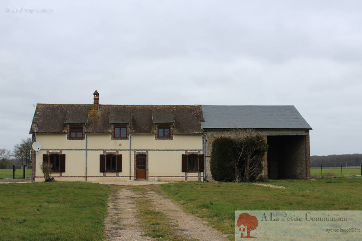 Maison à MORVILLIERS