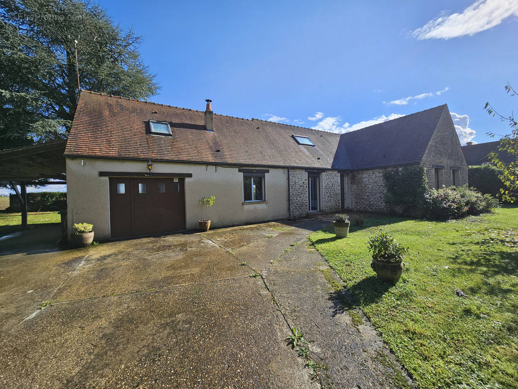 Maison à CERNAY-LA-VILLE