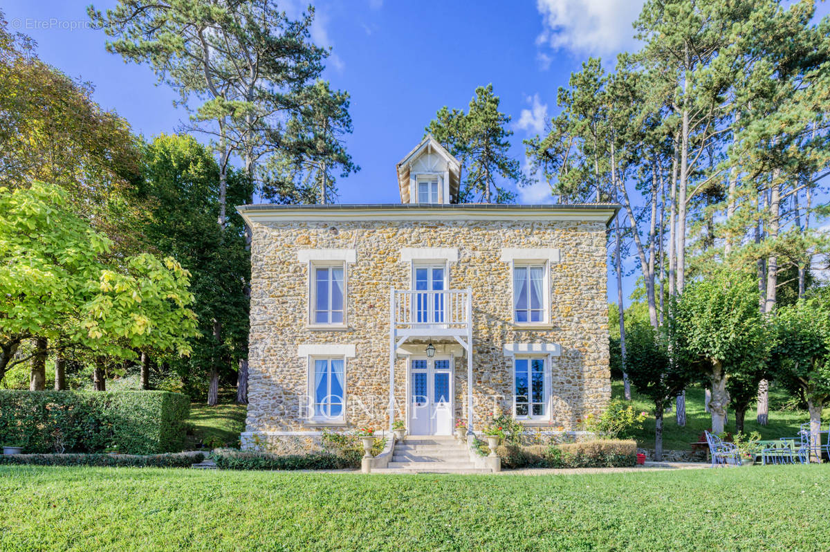 Maison à SAINTE-AULDE