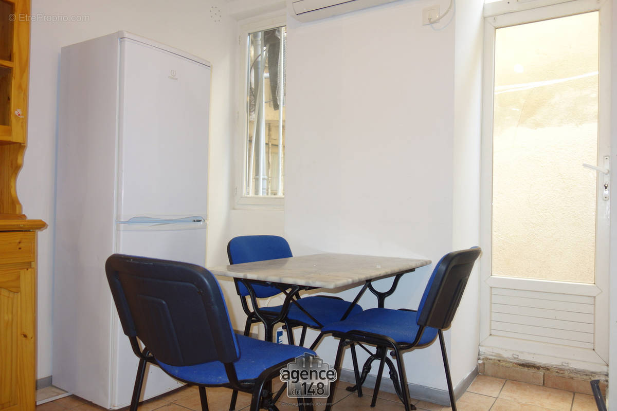 Appartement à MARSEILLE-3E