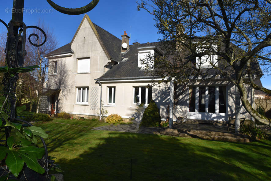 Maison à SAINT-MEEN-LE-GRAND