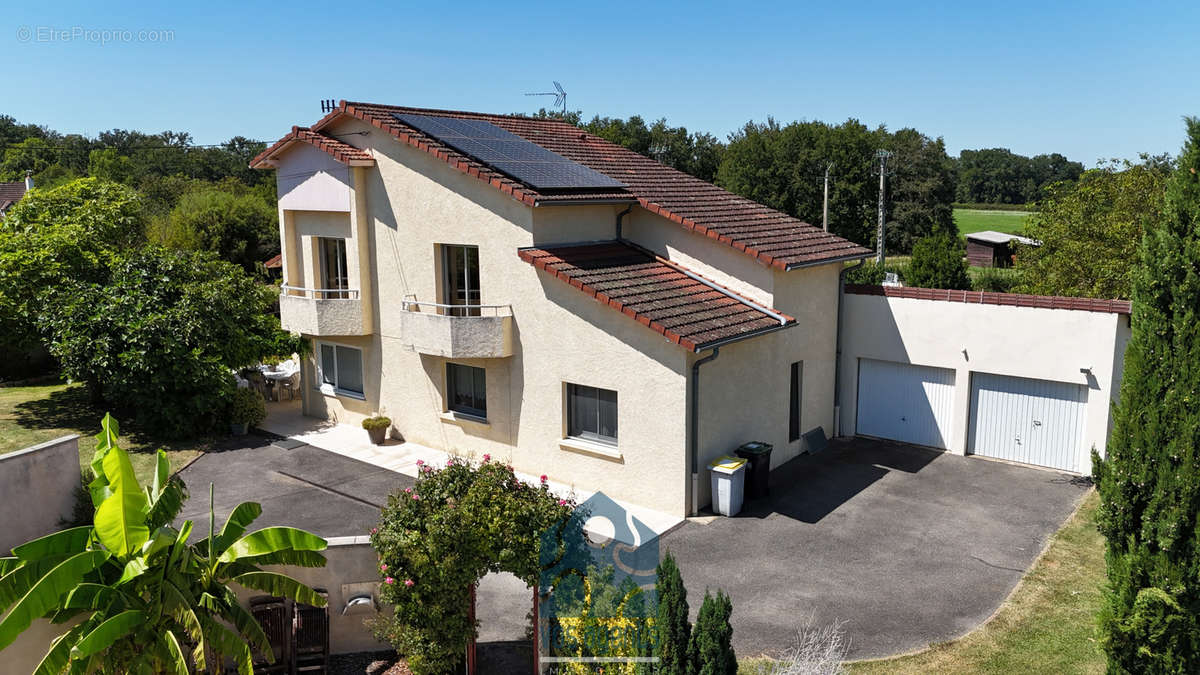 Maison à SAINT-SYLVESTRE-PRAGOULIN