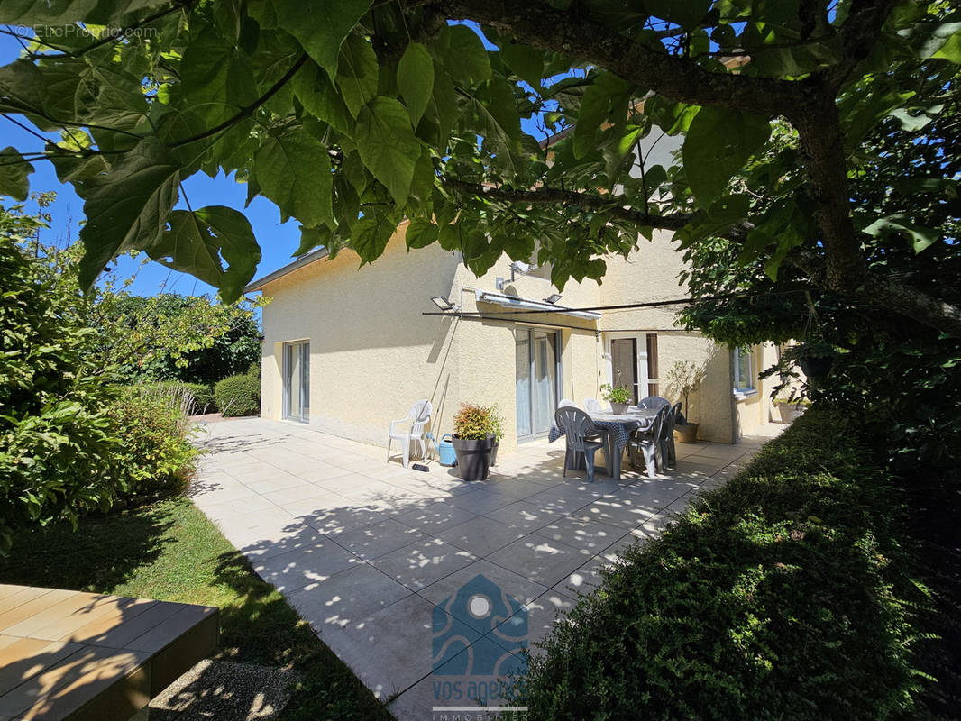 Maison à SAINT-SYLVESTRE-PRAGOULIN