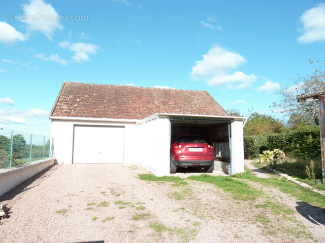 Maison à SAINT-SAULGE