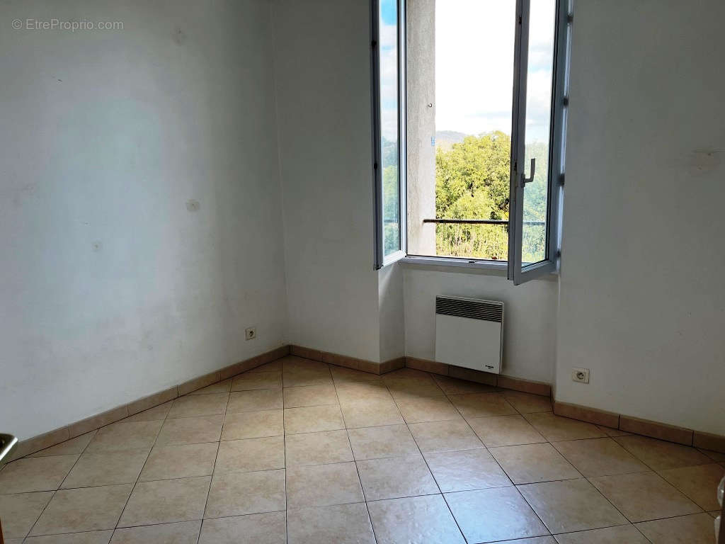 Appartement à LA GARDE-FREINET