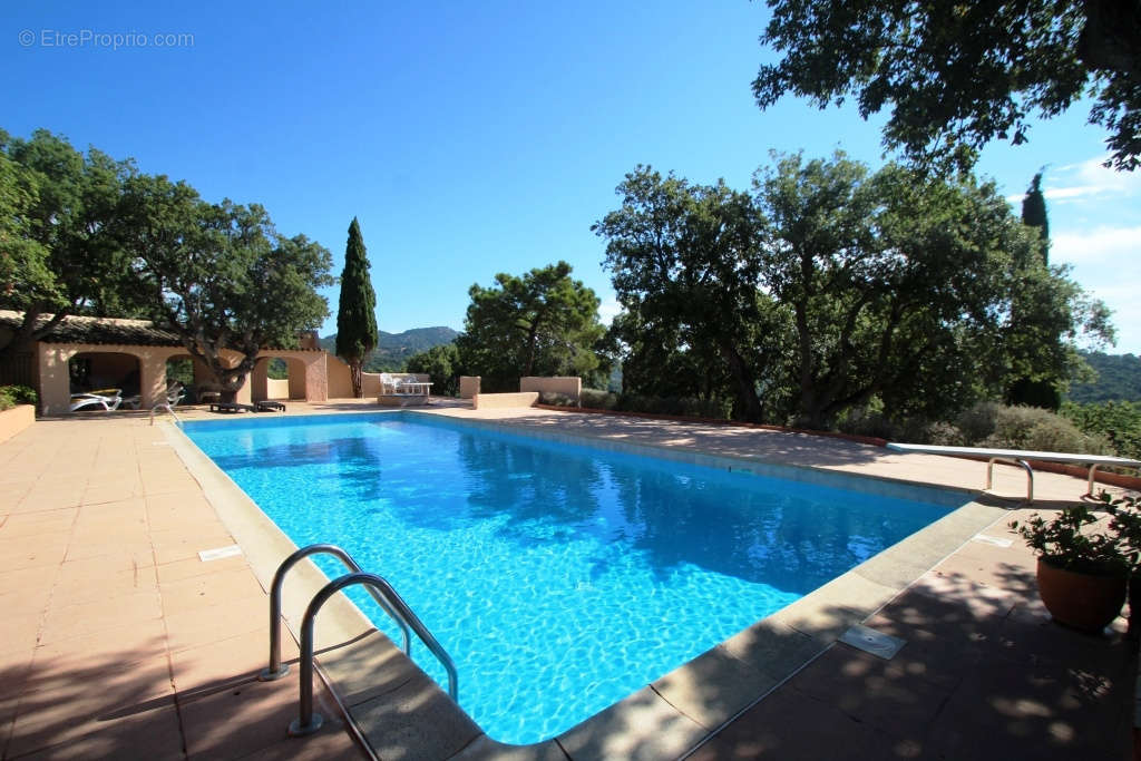 Appartement à GRIMAUD