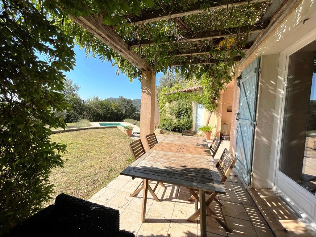 Maison à LA GARDE-FREINET