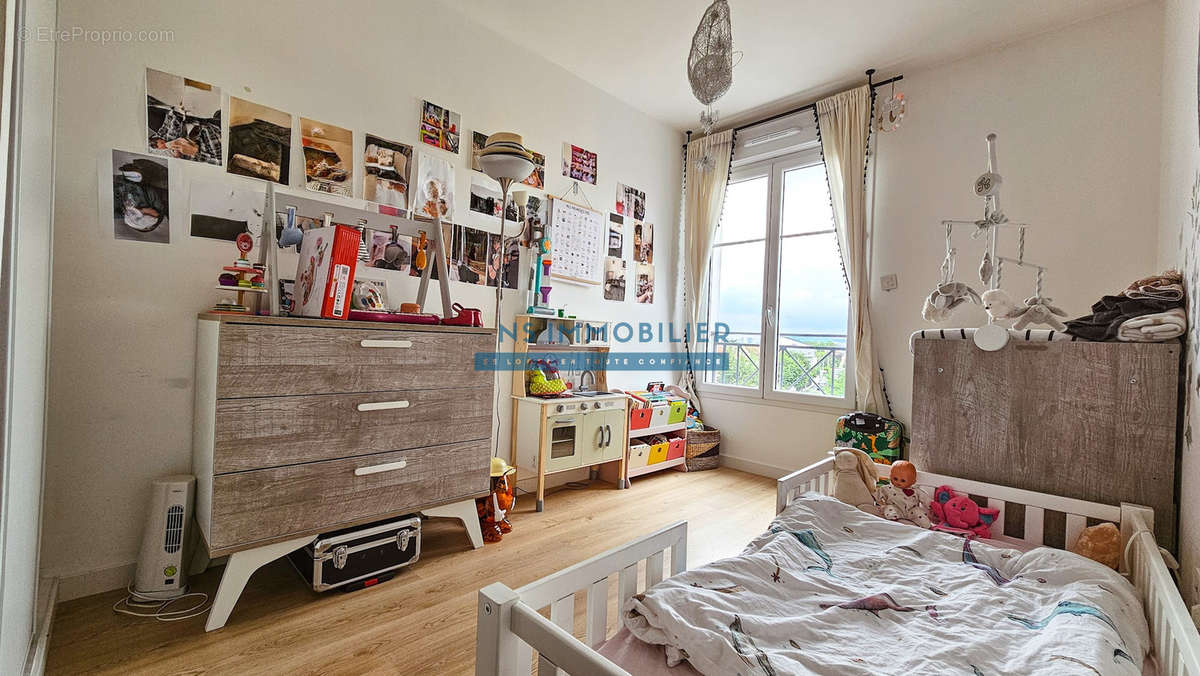 Appartement à HOUILLES