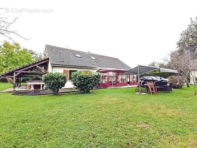 Maison à GIROLLES