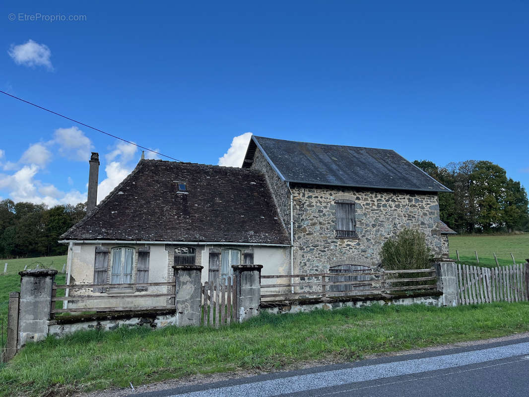 Maison à SAINT-GERMAIN-LES-BELLES