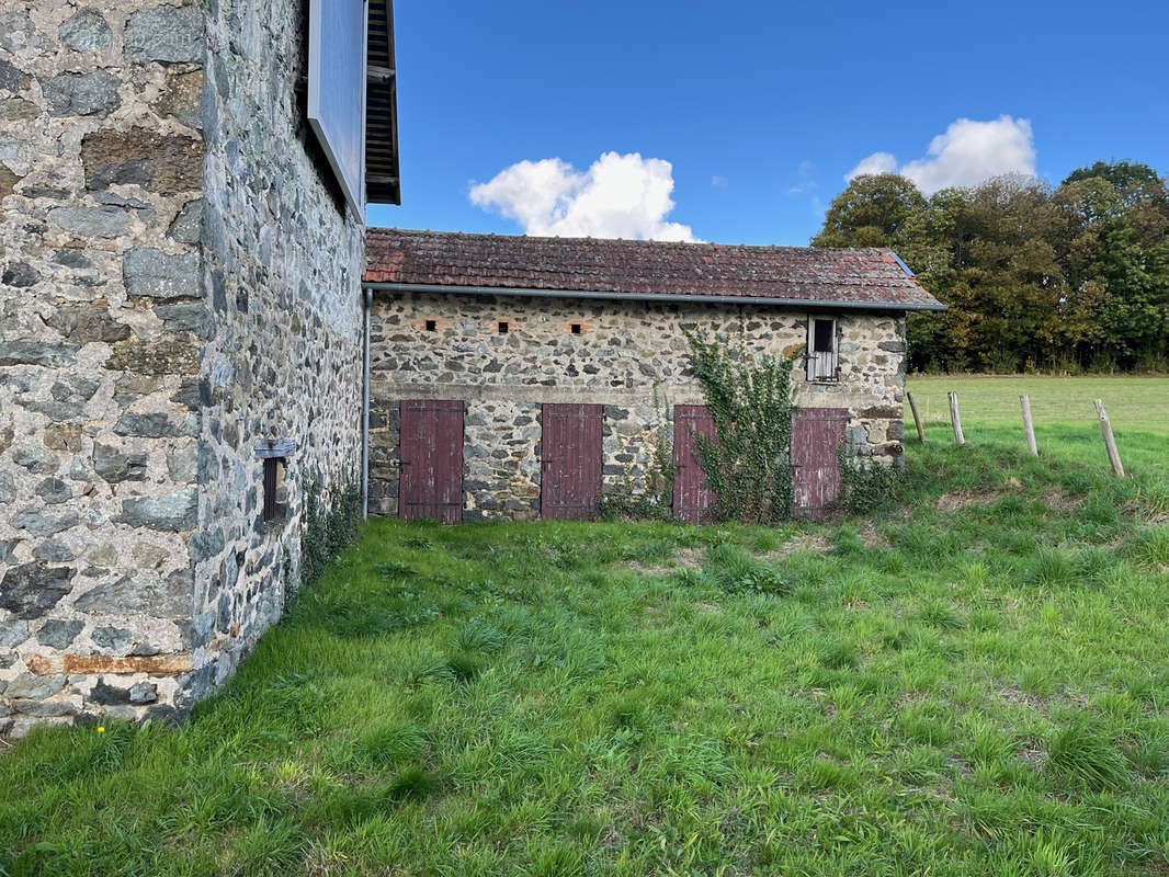 Maison à SAINT-GERMAIN-LES-BELLES