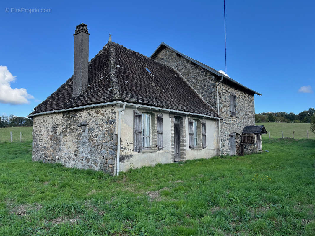 Maison à SAINT-GERMAIN-LES-BELLES