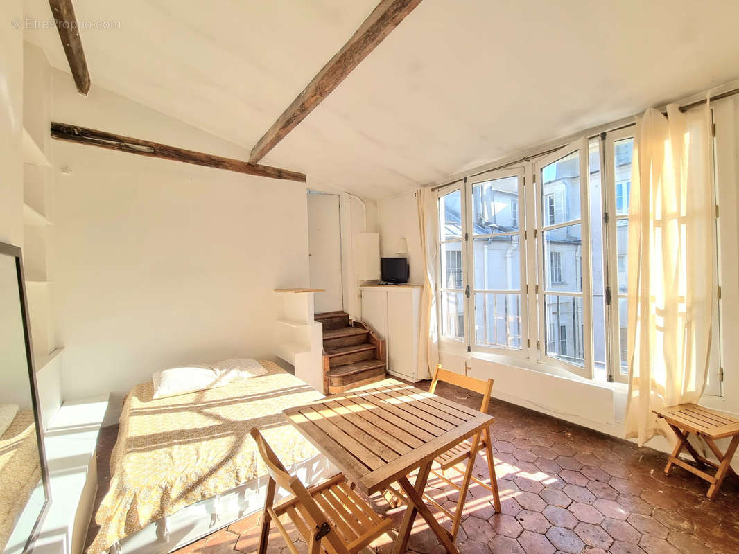 Appartement à PARIS-6E