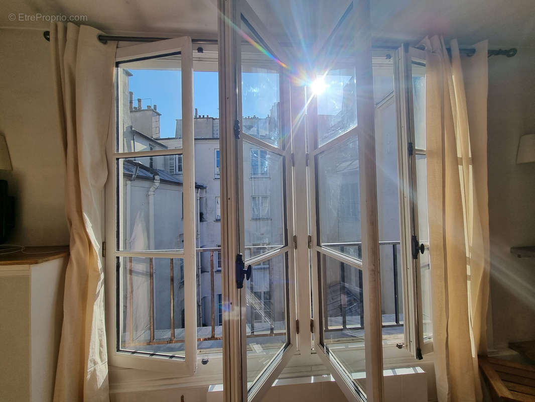 Appartement à PARIS-6E