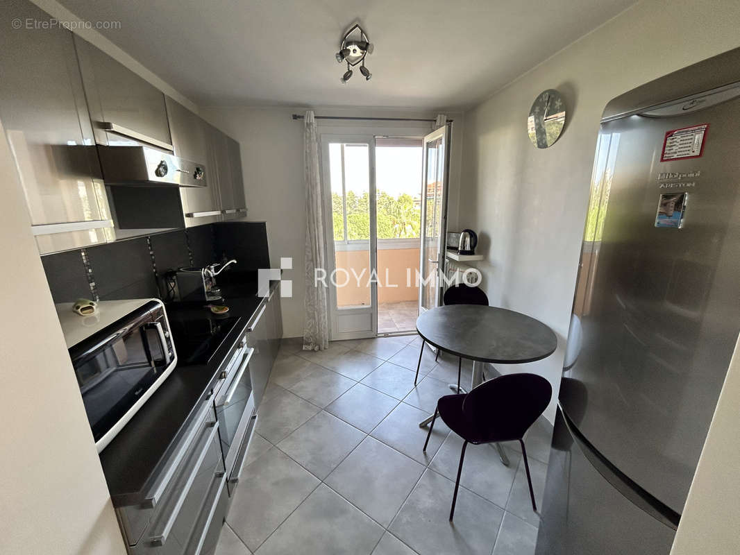 Appartement à HYERES