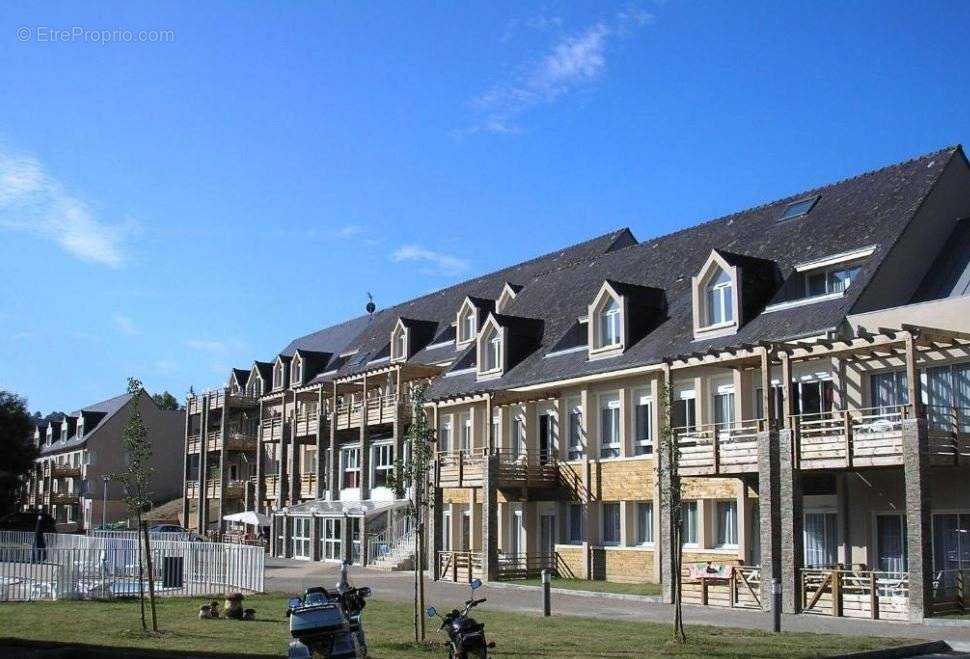 Appartement à ENTRAYGUES-SUR-TRUYERE