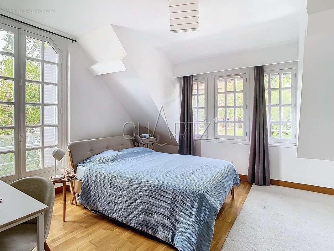 Appartement à SEVRES