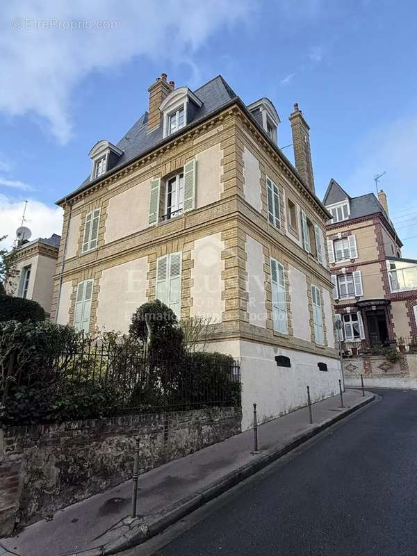 Appartement à TROUVILLE-SUR-MER