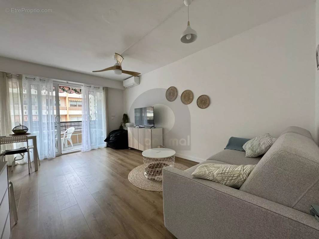 Appartement à ROQUEBRUNE-CAP-MARTIN