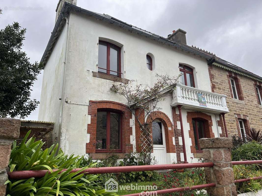 Maison à TREBEURDEN