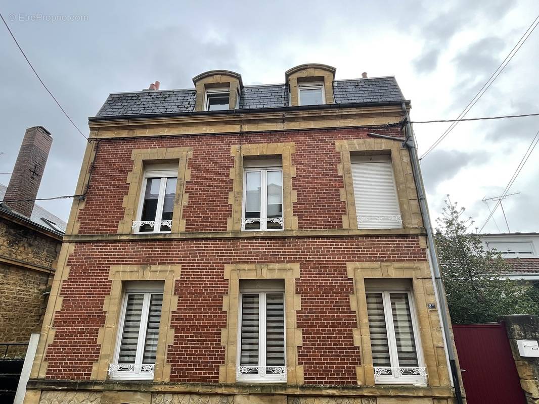 Maison à CHARLEVILLE-MEZIERES