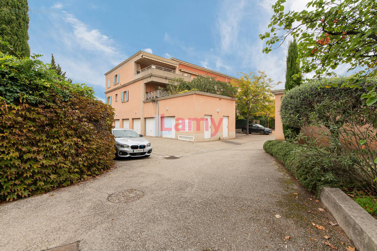 Appartement à SALON-DE-PROVENCE