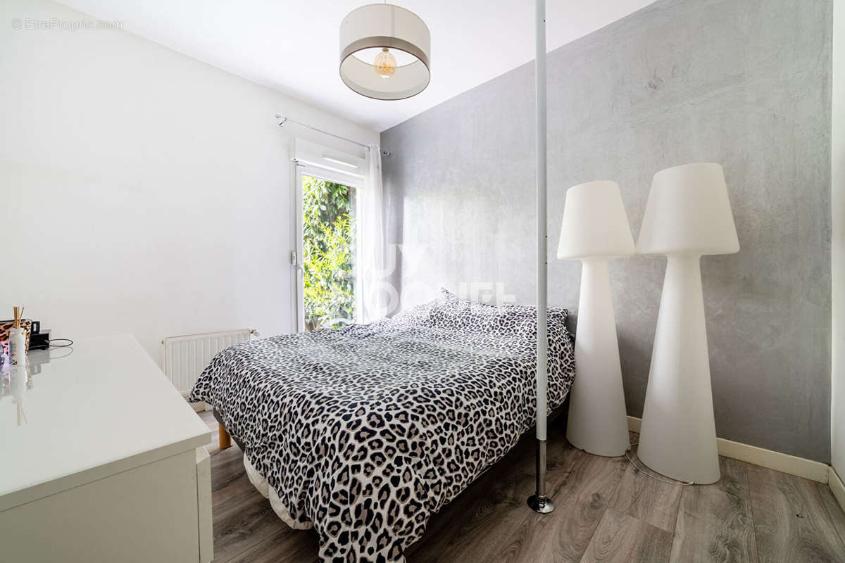 Appartement à GENNEVILLIERS