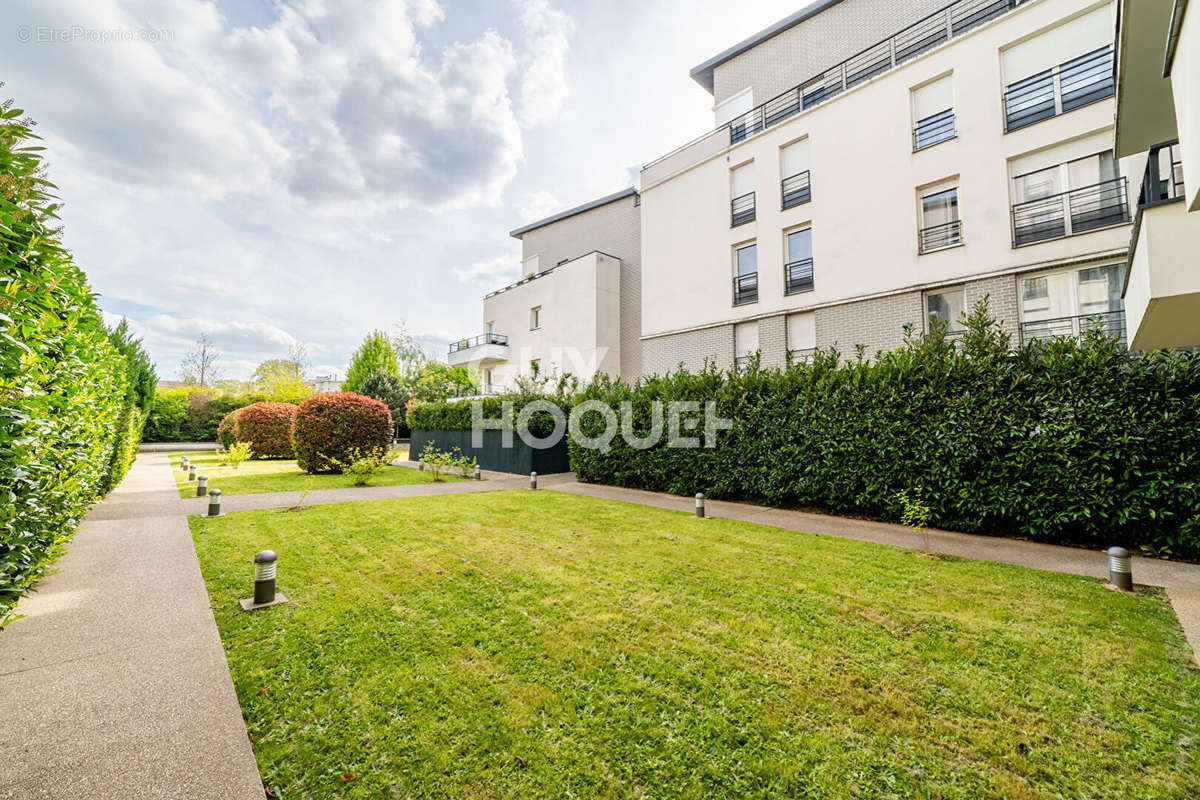 Appartement à GENNEVILLIERS