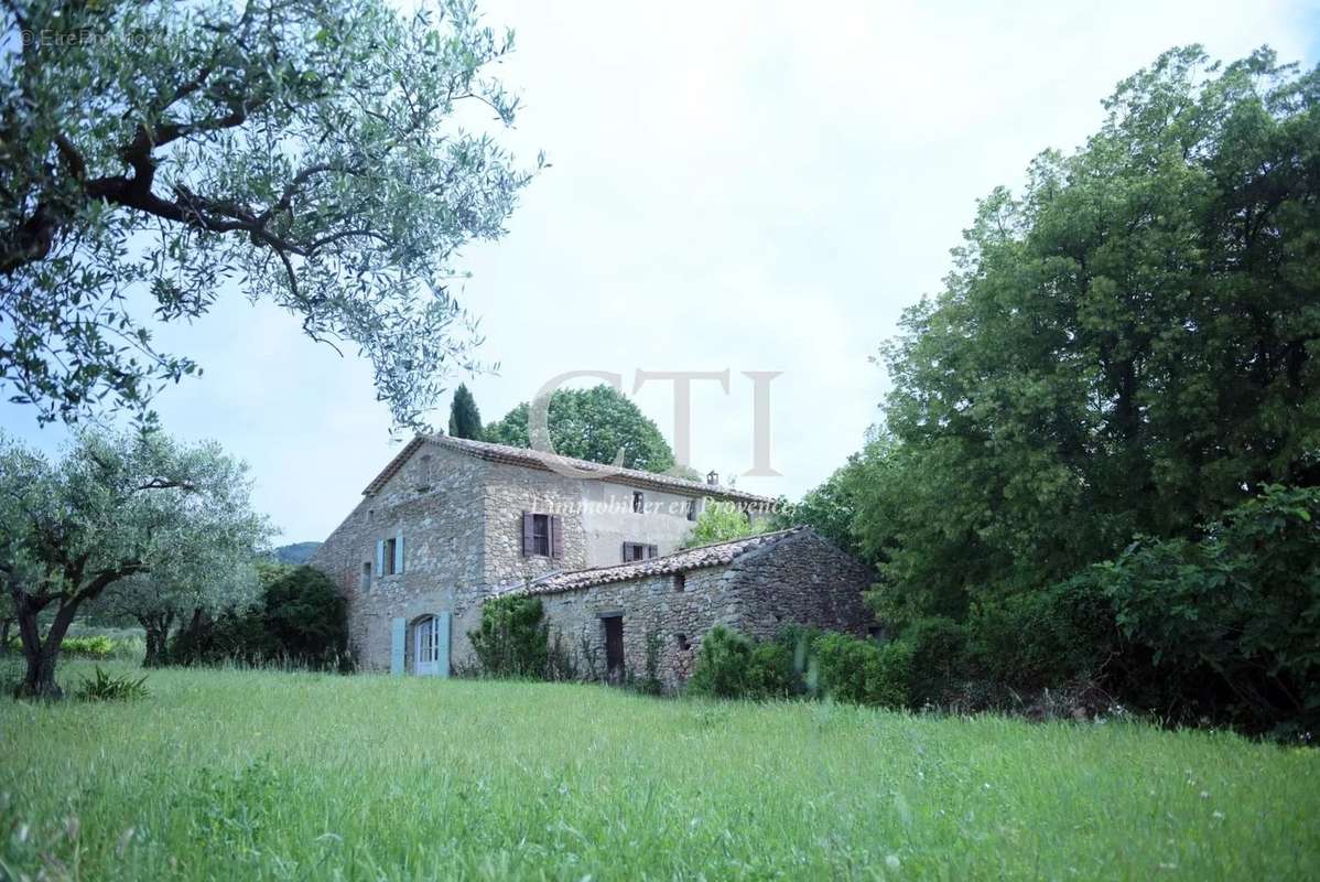 Maison à VAISON-LA-ROMAINE