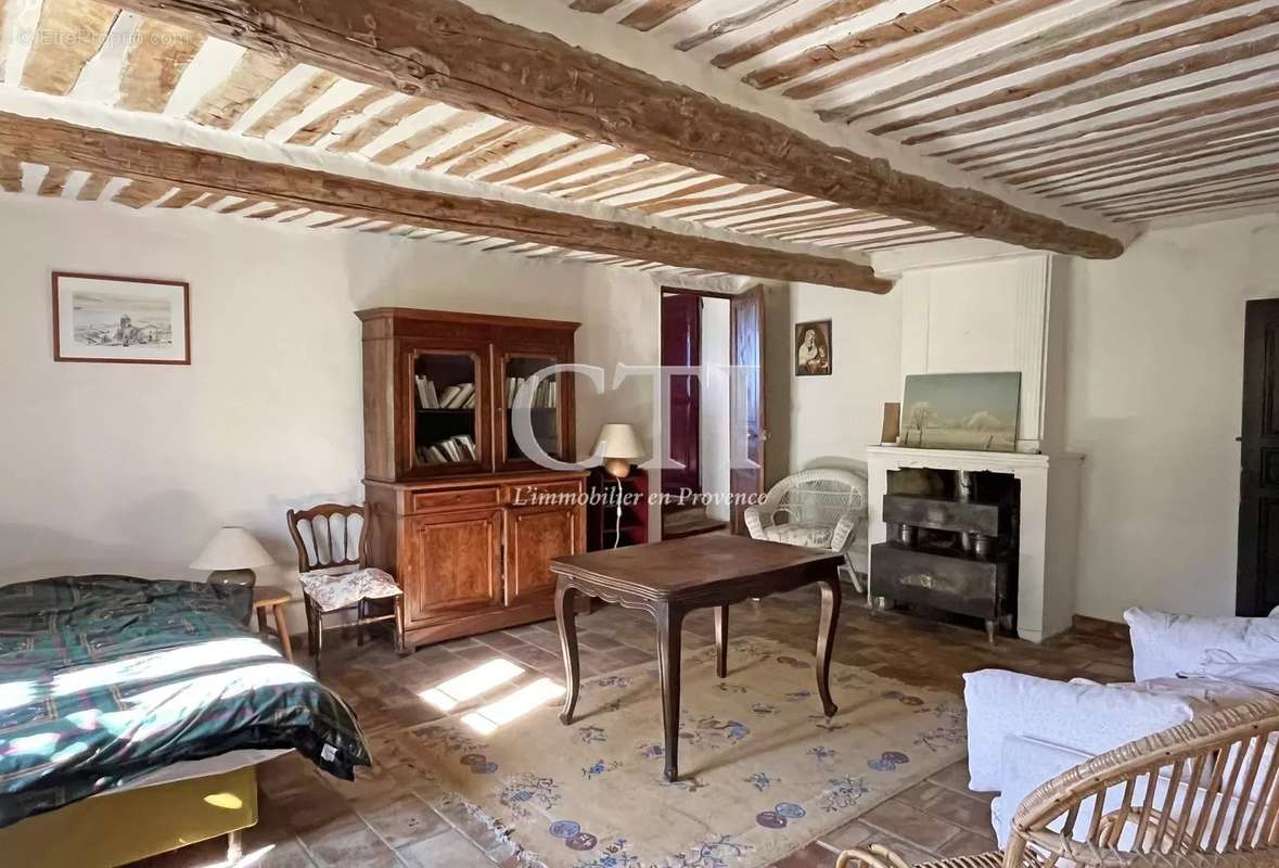 Maison à VAISON-LA-ROMAINE