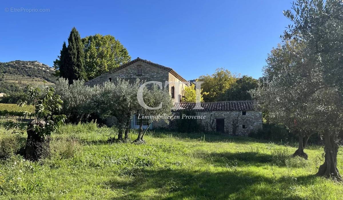 Maison à VAISON-LA-ROMAINE