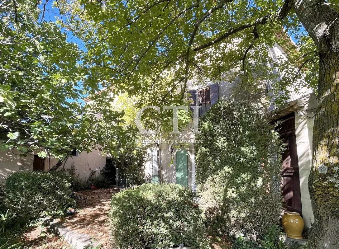 Maison à VAISON-LA-ROMAINE