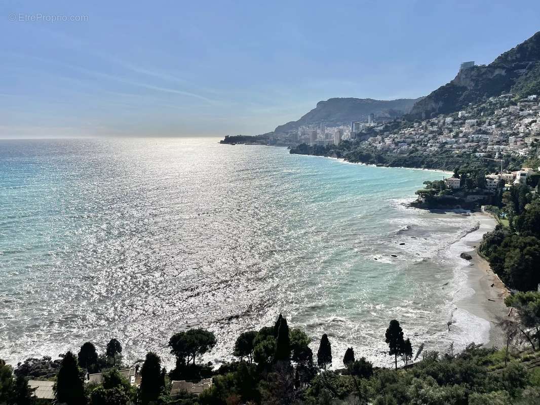 Appartement à ROQUEBRUNE-CAP-MARTIN