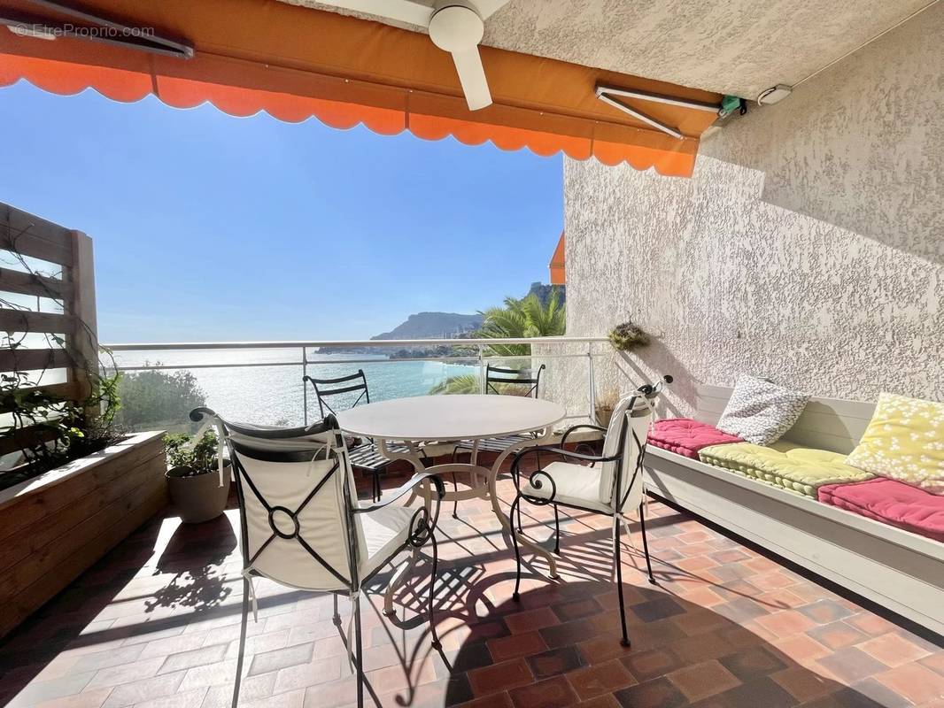 Appartement à ROQUEBRUNE-CAP-MARTIN