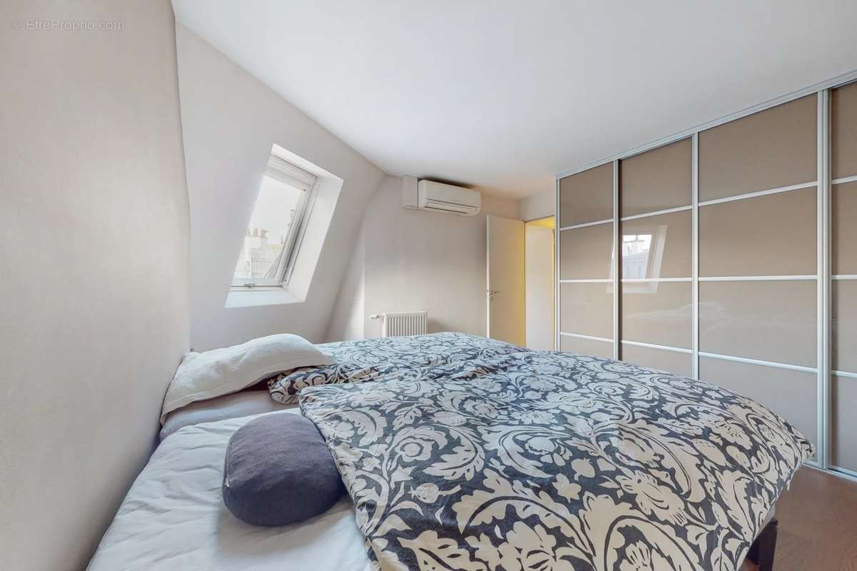 Appartement à PARIS-8E