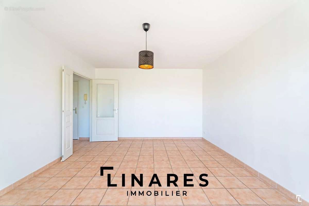 Appartement à MARSEILLE-11E