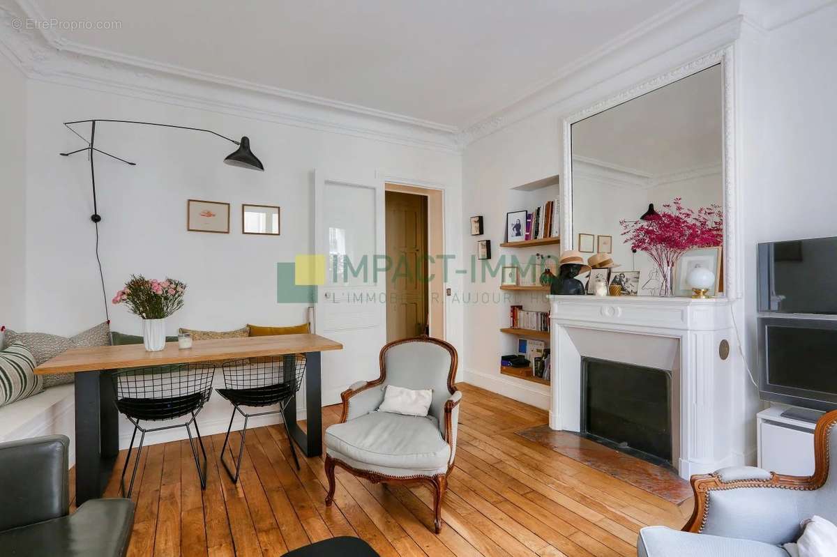 Appartement à PARIS-18E