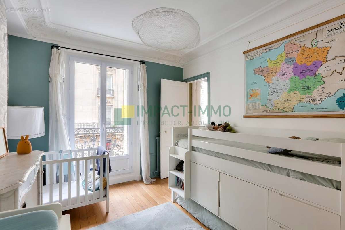 Appartement à PARIS-18E