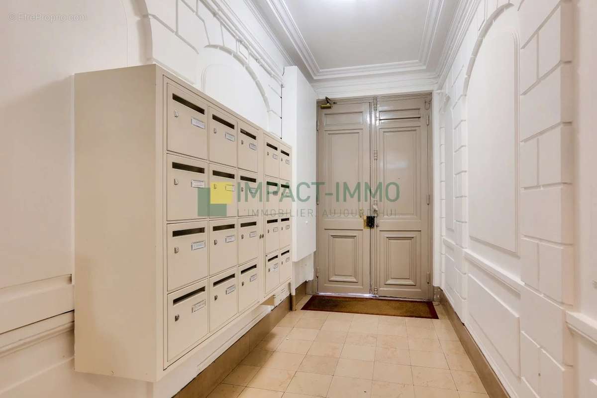 Appartement à PARIS-18E